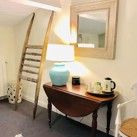 Du Cote De L'ombriere 4*