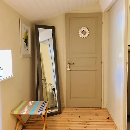 Du Cote De L'ombriere Bed & Breakfast 4*