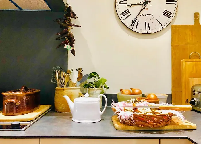 Du Cote De L'ombriere 4* Geay (Charente-Maritime)