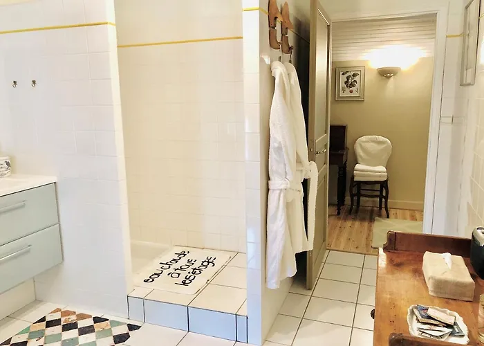 Du Cote De L'ombriere فندق مبيت وإفطار Geay (Charente-Maritime)